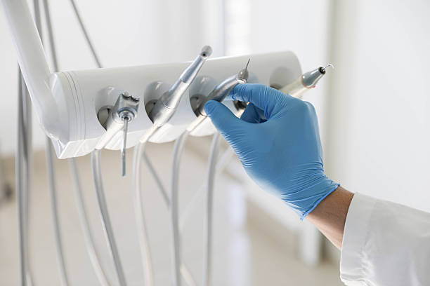 Professional Emergency Dentist technician working in Ladera Ranch, CA